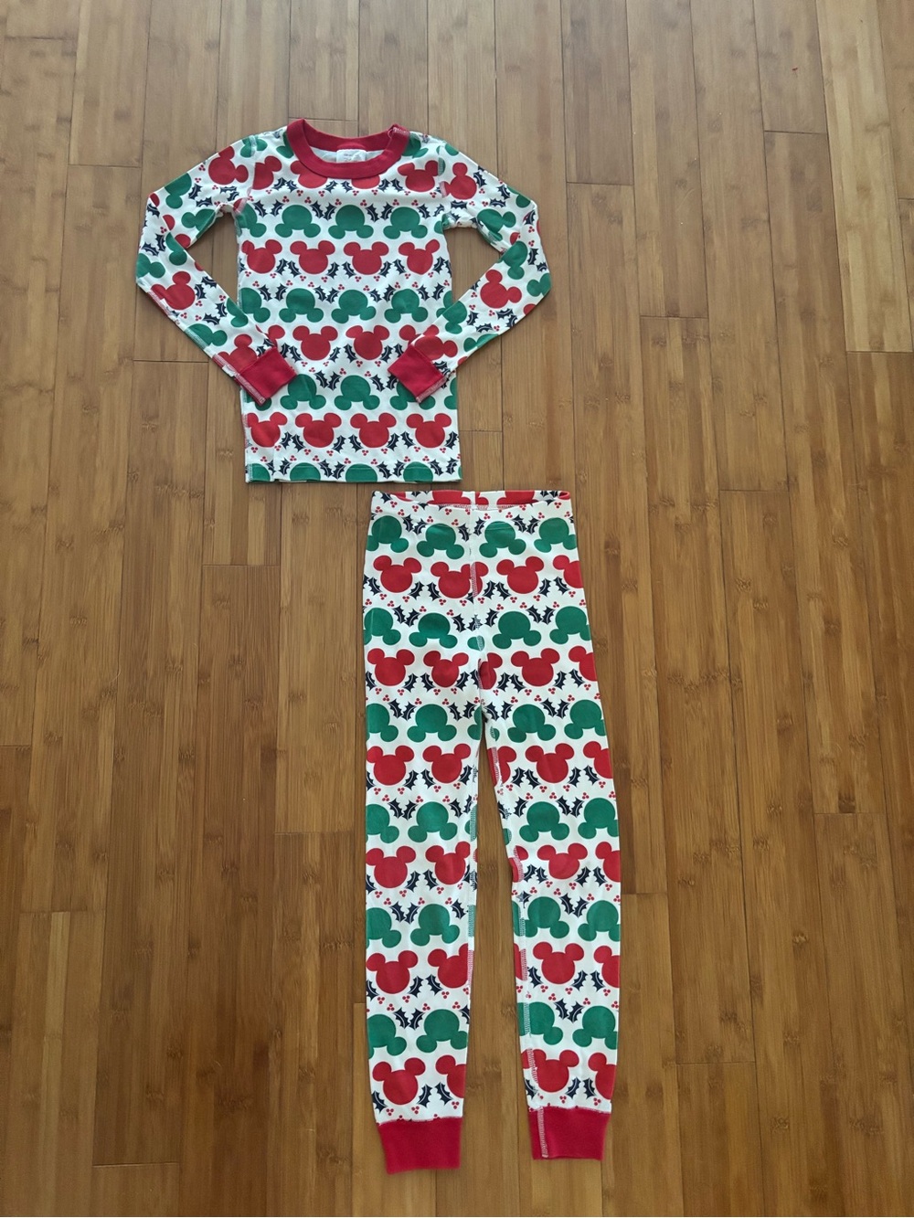 Hanna Andersson Organic Cotton Kids Holiday Mickey-Style Red and Green Pajama
